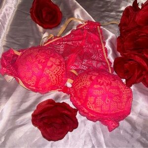 VS PINK Hot Pink Lace Racerback Bra